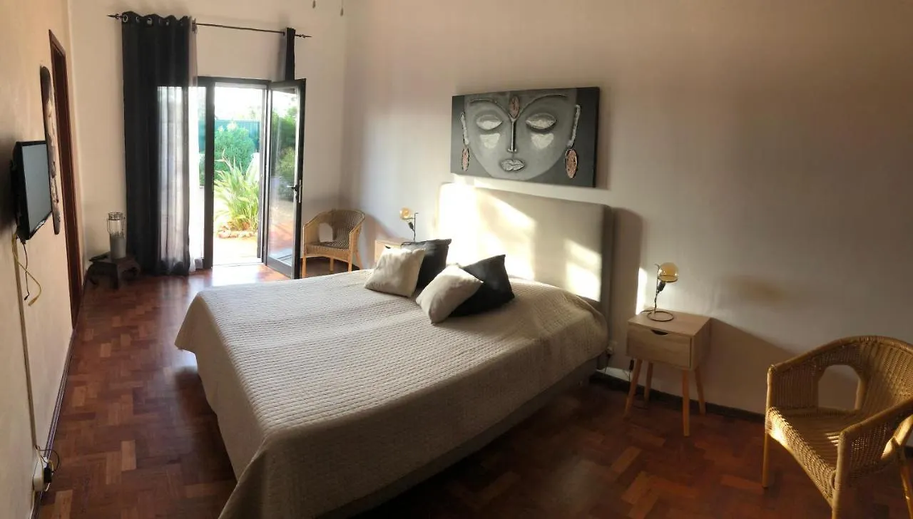 Panzió Quinta Das Amendoeiras B&B Nora